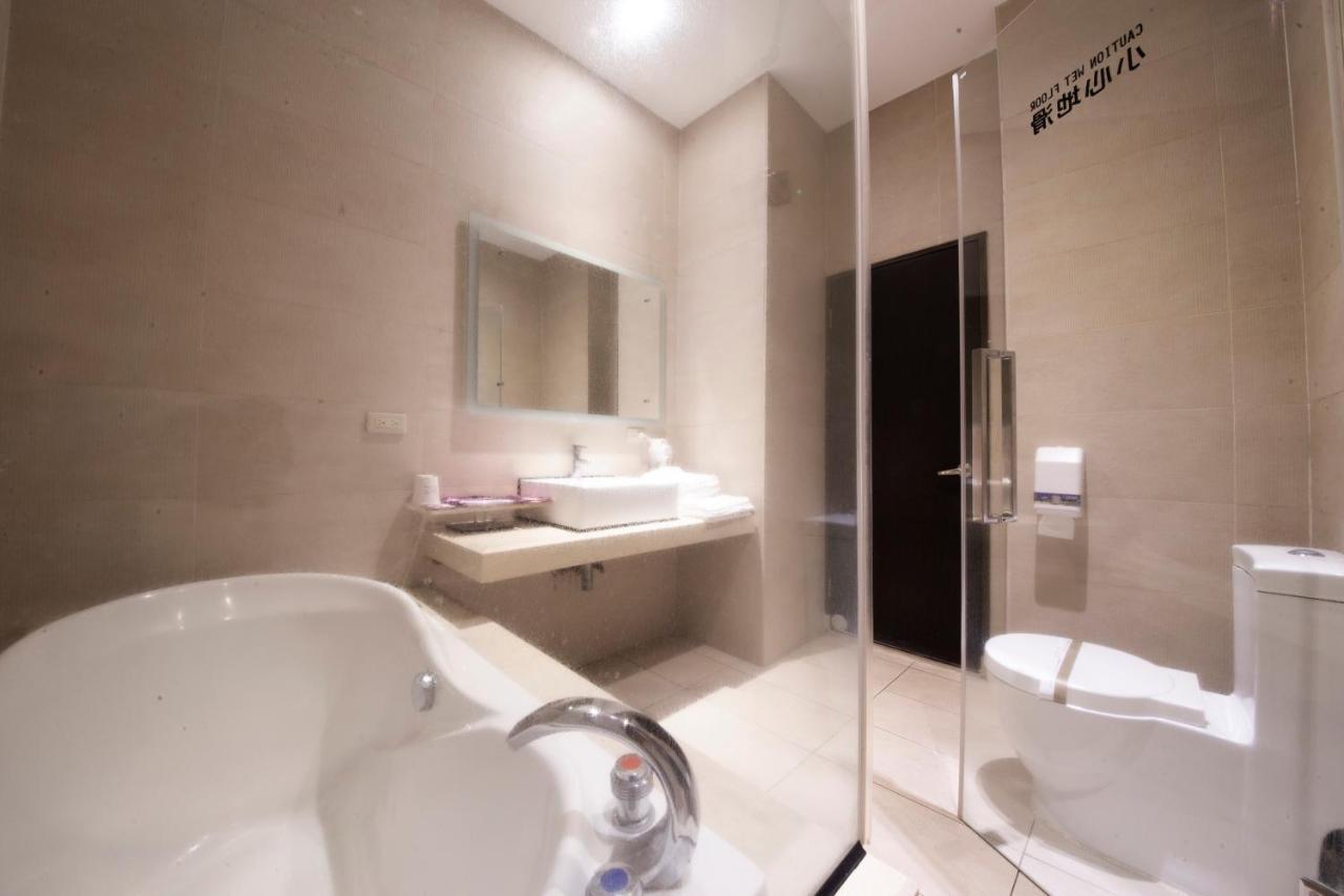 Li-Gin Motel Csiaji Kültér fotó